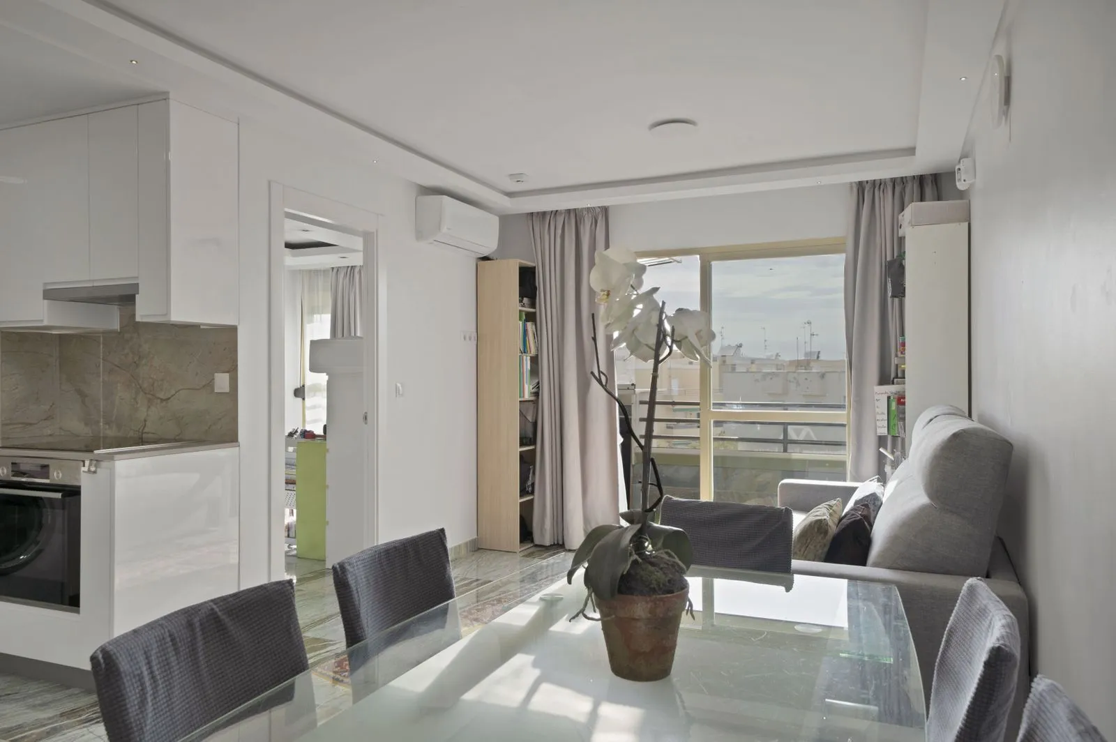 Ground Floor Apartment-Estepona-R4943701