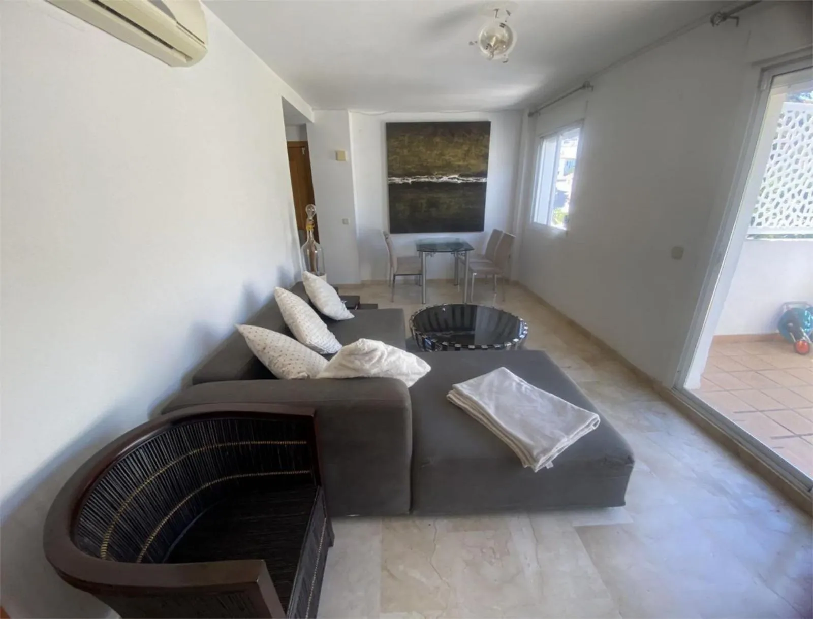 Middle Floor Apartment-Benahavís-R4872802