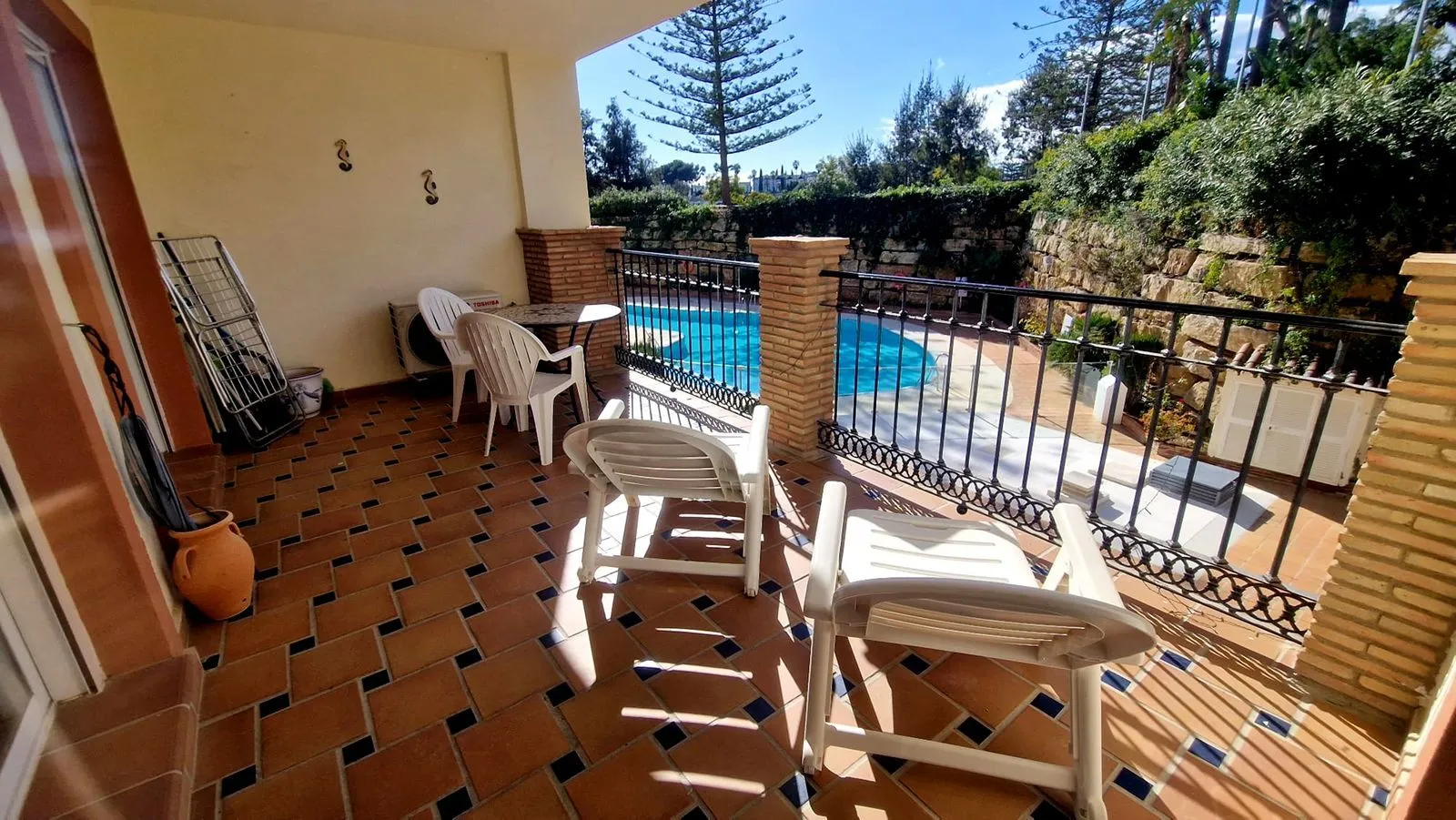 Middle Floor Apartment