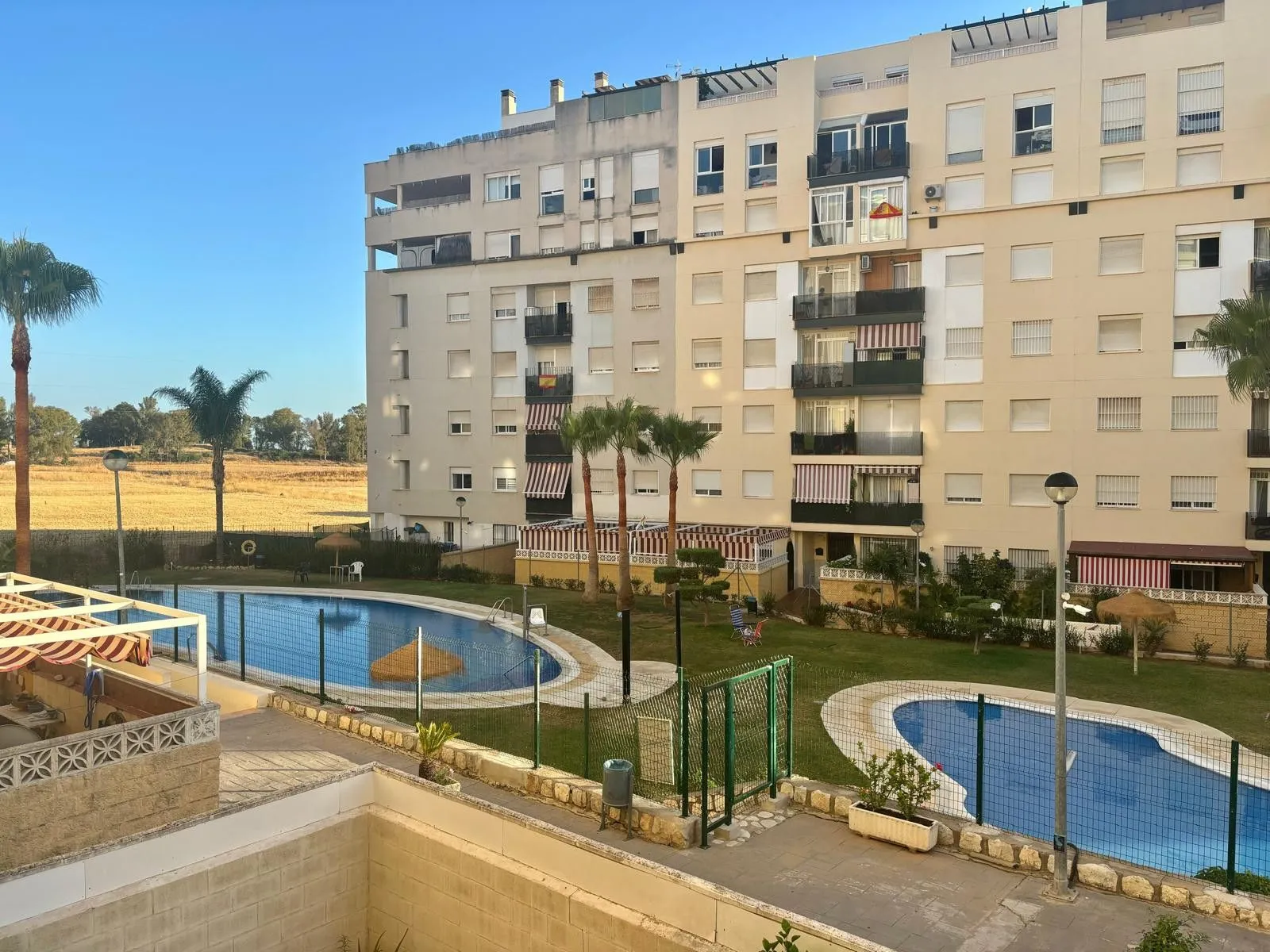 Middle Floor Apartment-Nueva Andalucía-R4798807