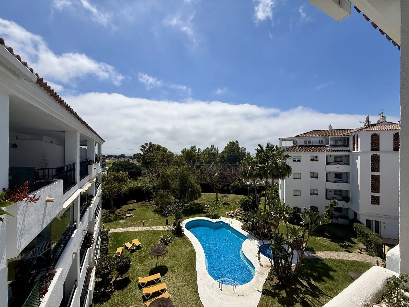 Middle Floor Apartment