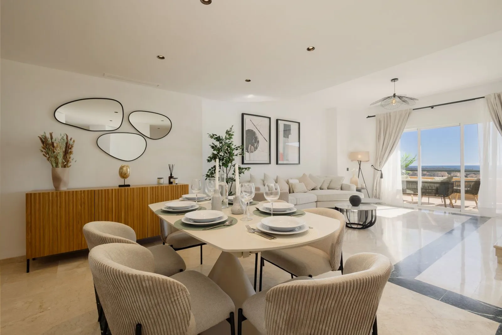 Middle Floor Apartment