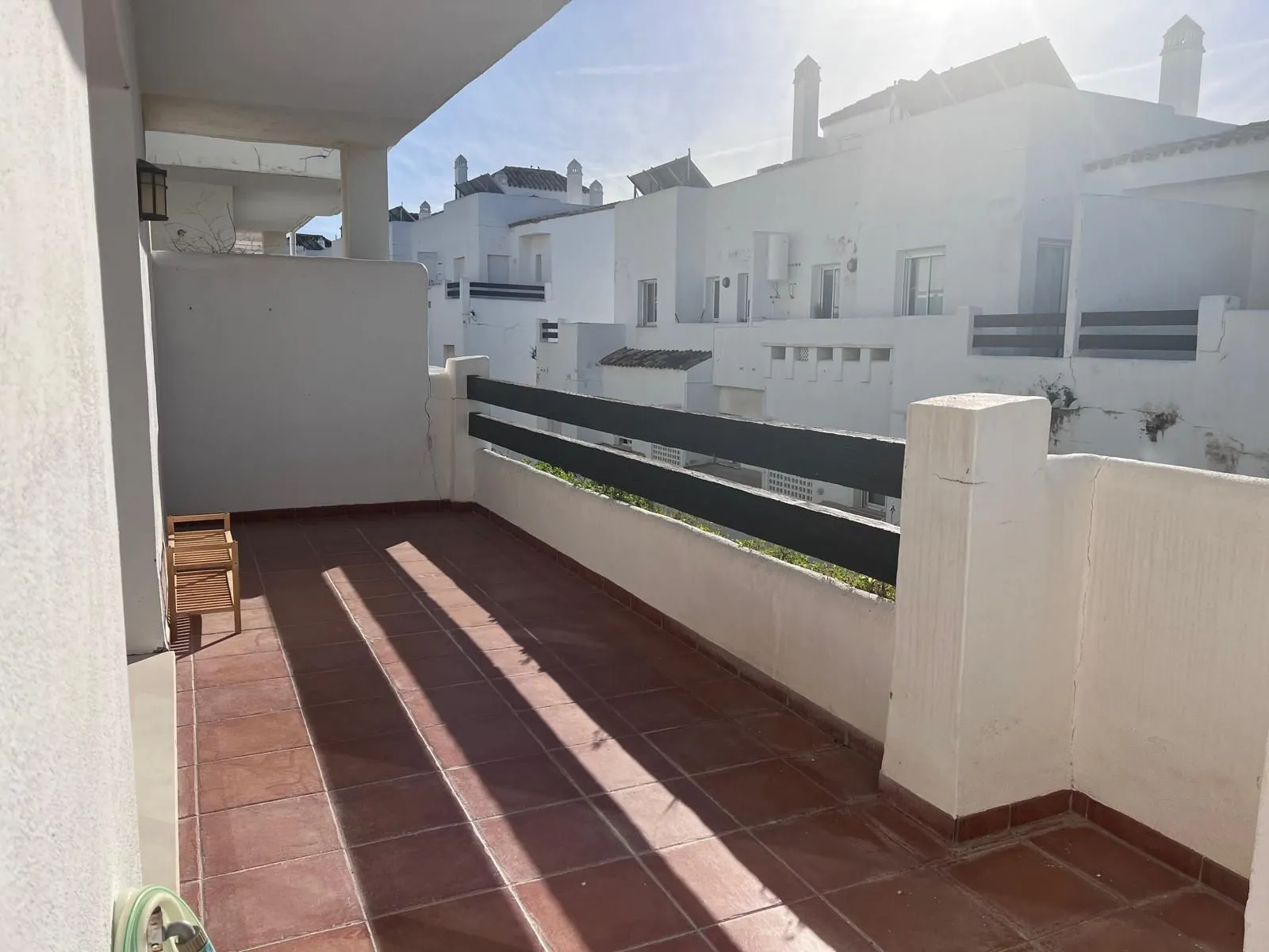 Middle Floor Apartment-Estepona-R5010676