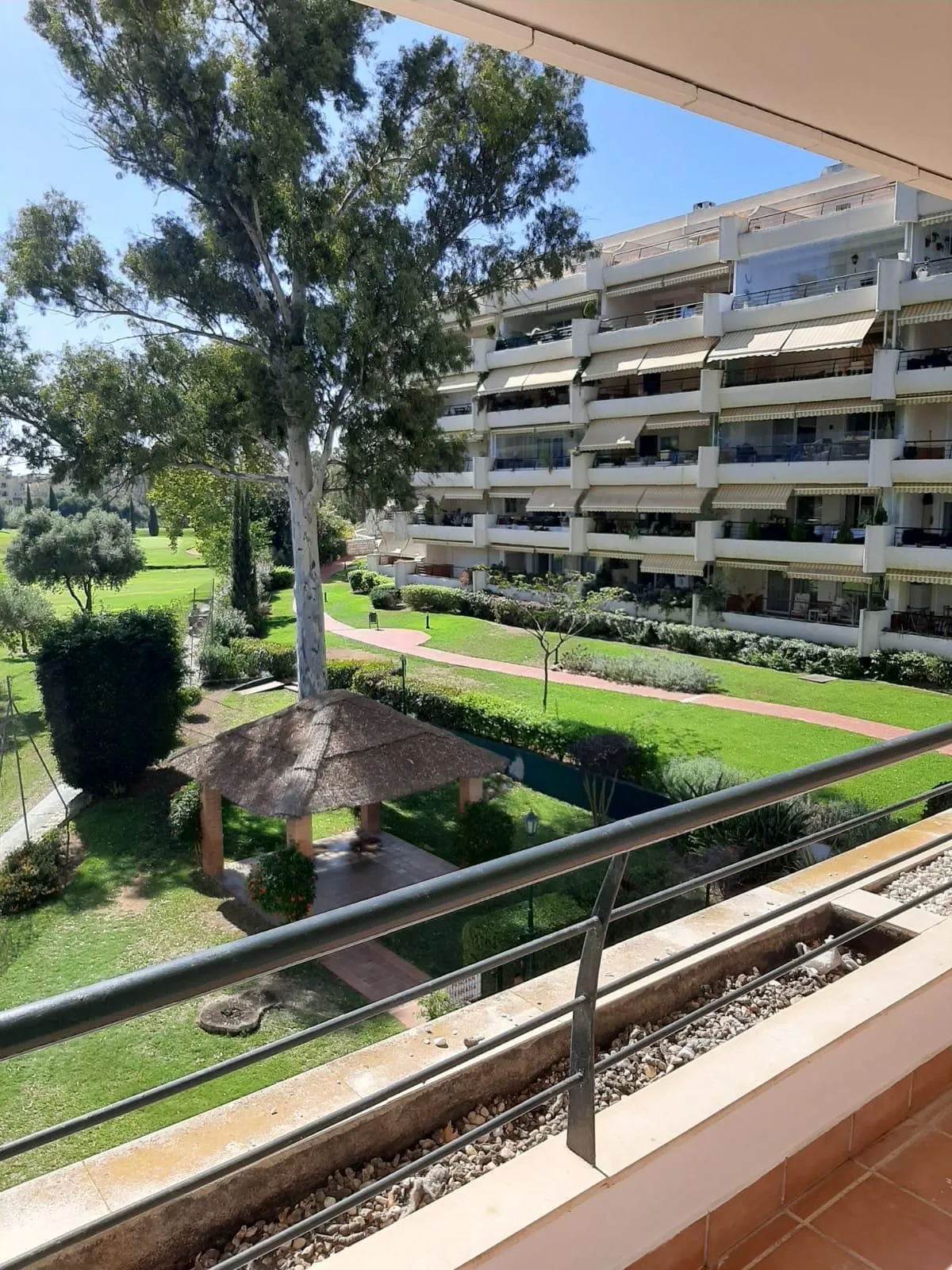Middle Floor Apartment