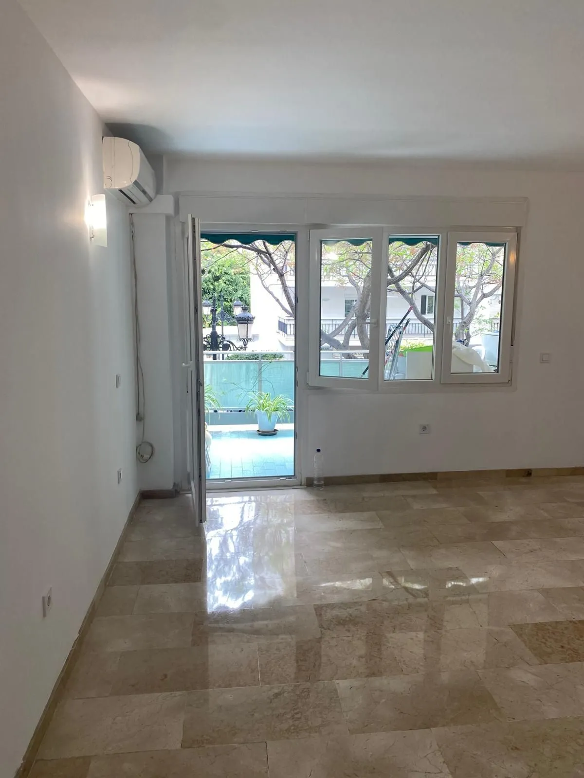 Middle Floor Apartment
