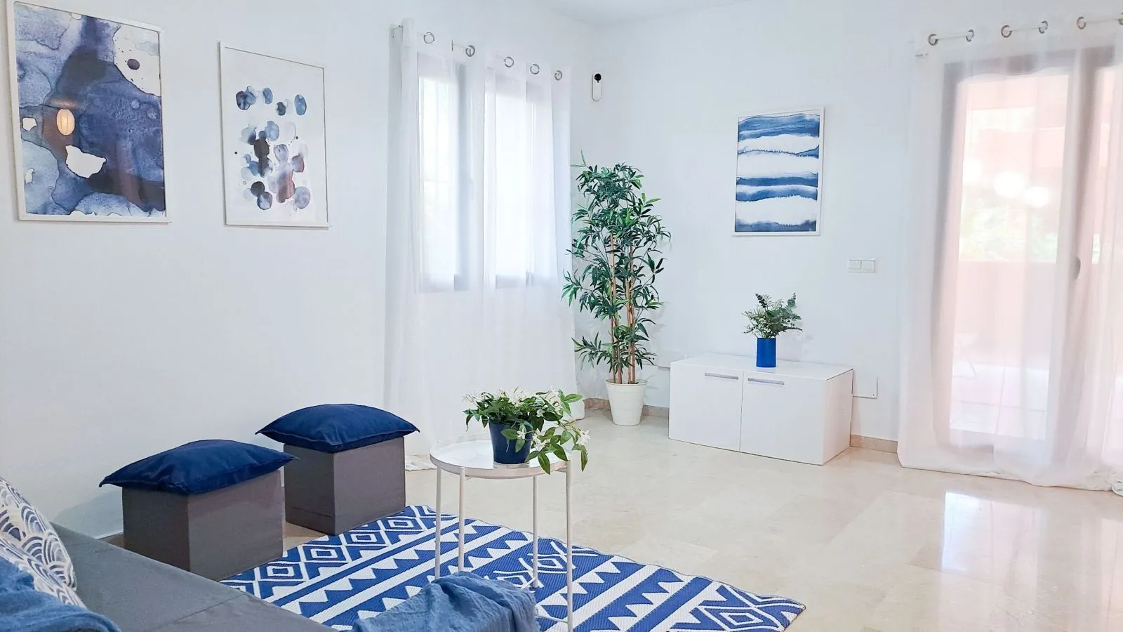 Middle Floor Apartment