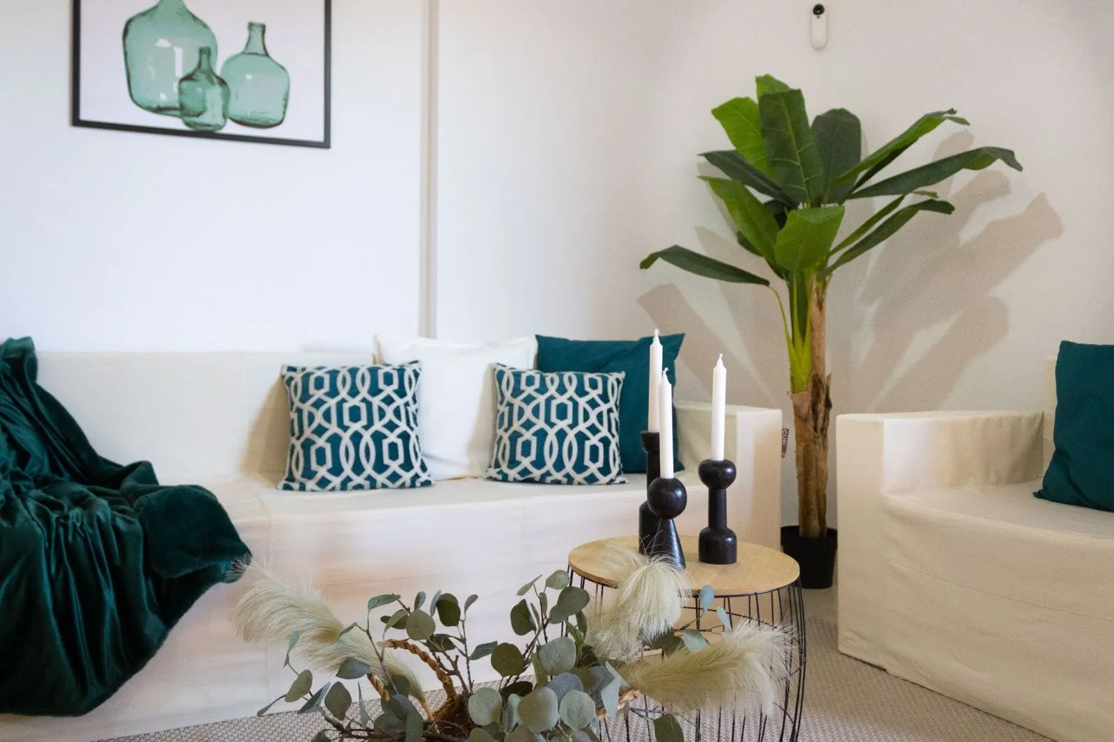Middle Floor Apartment