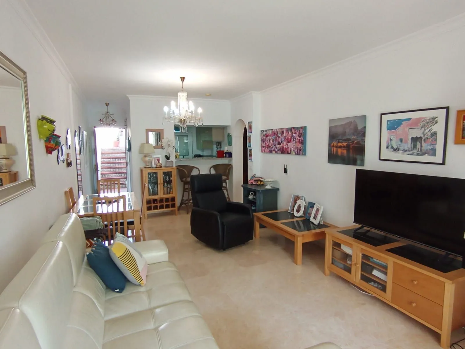 Middle Floor Apartment
