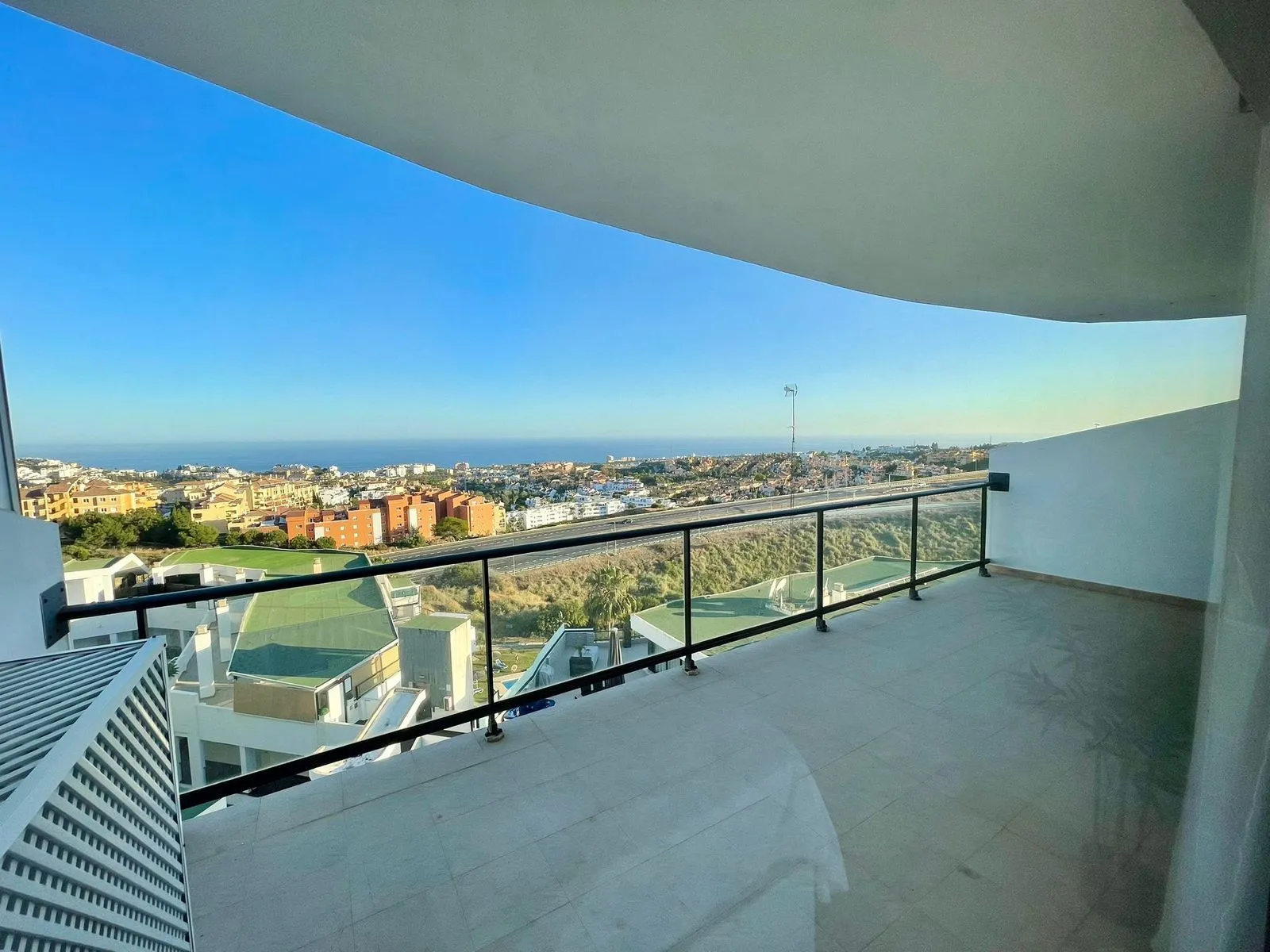 Middle Floor Apartment