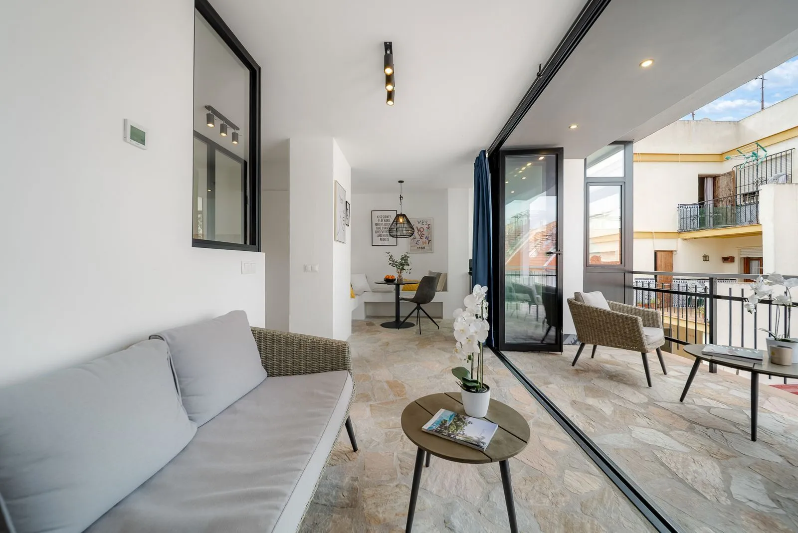 Top Floor Apartment-Fuengirola-R5042299