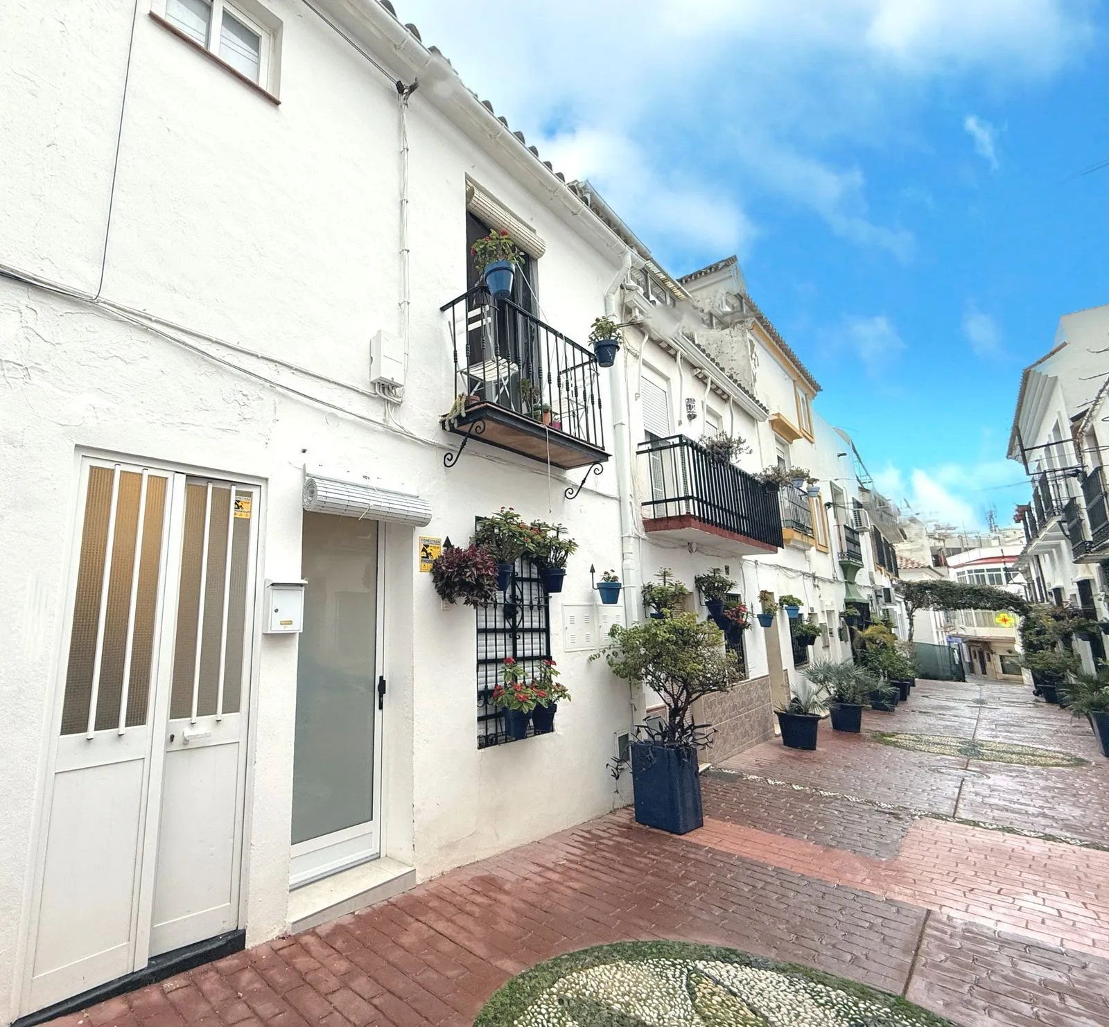 Ground Floor Apartment-Estepona-R4974757