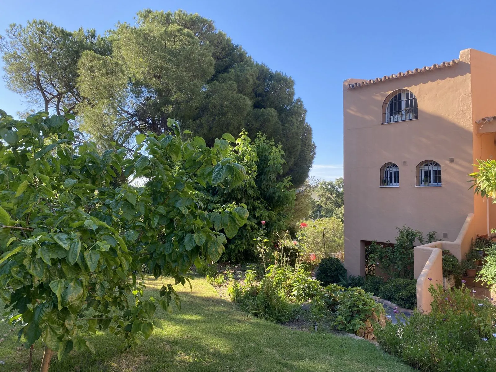 Middle Floor Apartment-Estepona-R5072683