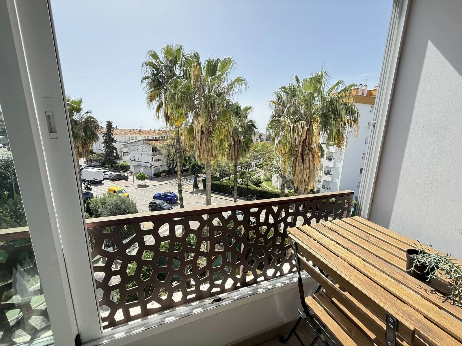 Middle Floor Apartment-Marbella-R5012227