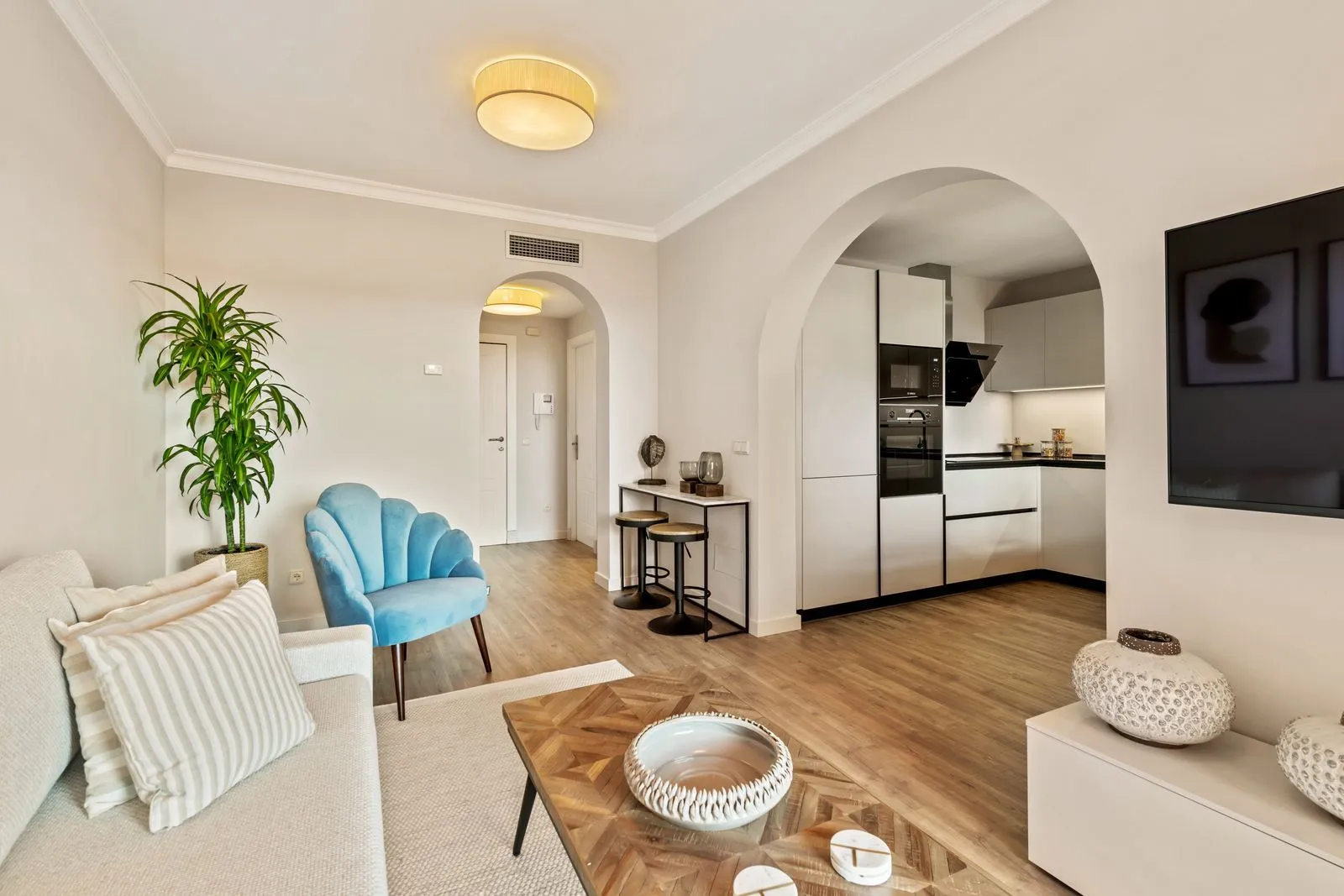 Middle Floor Apartment-Benahavís-R5078812