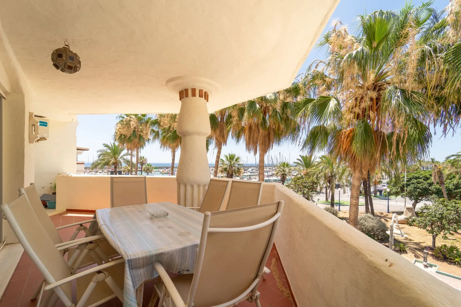 Middle Floor Apartment